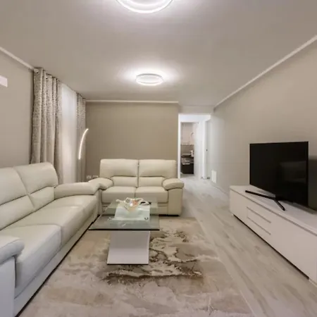 Accogliente Con Terrazza Daire Forte dei Marmi